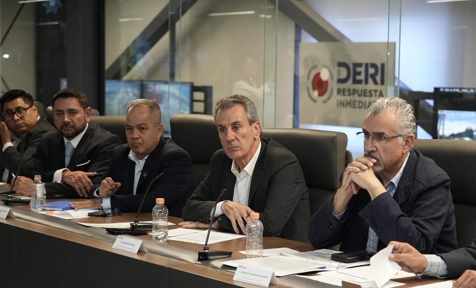 👮🏻‍♂️👮🏻 El Presidente @pepechedrauimx encabezó la cuarta Mesa de Seguridad Municipal, con el objetivo de dar seguimiento a las acciones en la materia.

✅ Participaron autoridades de los tres niveles de gobierno, quienes intercambiaron propuestas para enriquecer las acciones en beneficio de la seguridad de las y los poblanos.